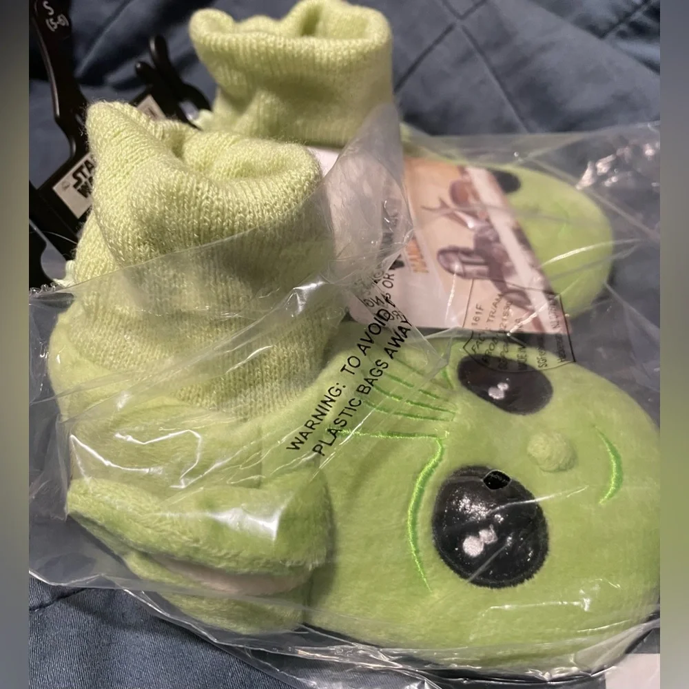 Disney Star Wars | The Mandalorian Grogu Baby Yoda Slippers - NWT | Toddler 5/6